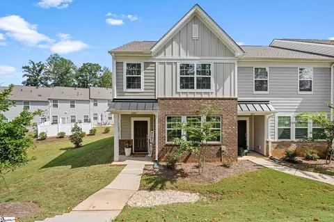 209 Stammer Ln, Travelers Rest, SC 29690