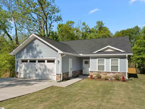 122 Stephenson Street Ext, Taylors, SC 29687