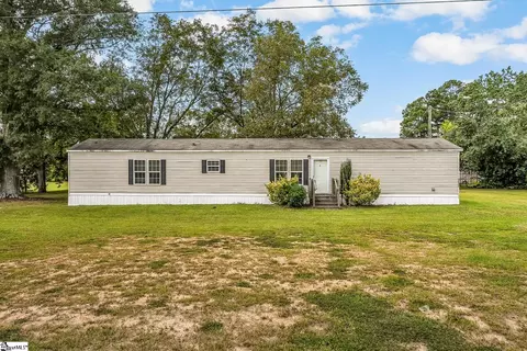 1033 Highway 59, Fair Play, SC 29643