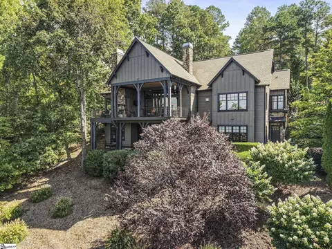 327 Penbroke Ct, Six Mile, SC 29682
