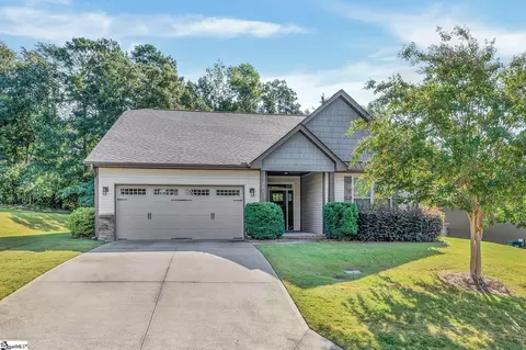 101 Mountain Slope Ct, Travelers Rest, SC 29690