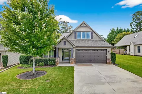 504 Fulton Ct, Greenville, SC 29615