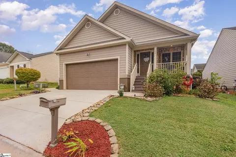106 Bradley Dr, Pickens, SC 29671