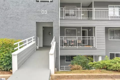302 Northlake Dr, Anderson, SC 29625