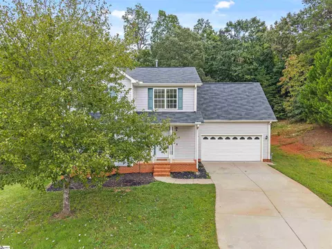 8 Gentian Ct, Taylors, SC 29687