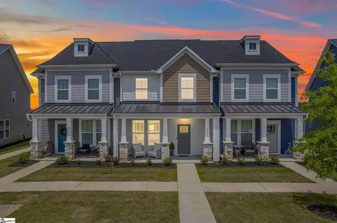 131 Dalmatian Dr, Spartanburg, SC 29307