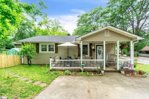 12 Littlefield St, Inman, SC 29349