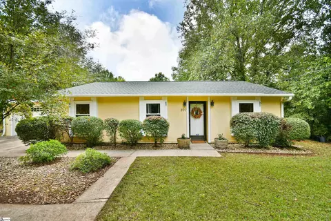 807 Madden Bridge Rd, Central, SC 29630