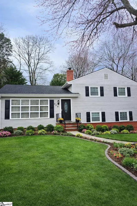 202 W Dorchester Blvd, Greenville, SC 29605