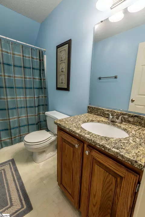 Bath - 114 Beech Ln, Anderson, SC 29621 photo 5 of 6