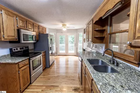 Kitchen - 114 Beech Ln, Anderson, SC 29621 photo 2 of 4