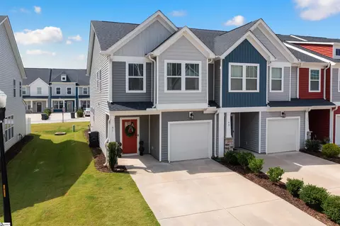 51 Mardale Ln, Greenville, SC 29609