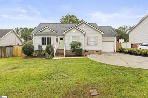 104 Brown Dr, Easley, SC 29642