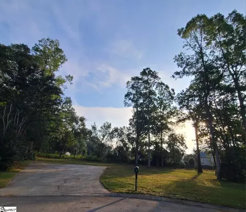 523 Fruitville Rd, Greenville, SC 29607