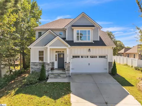 208 Orie Ct, Simpsonville, SC 29680
