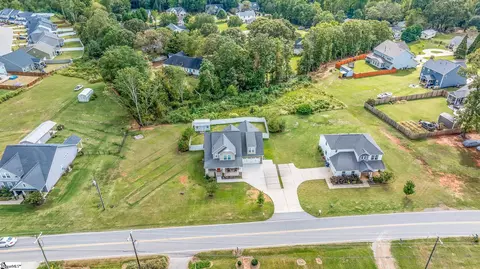 1312 Duncan Reidville Rd, Duncan, SC 29334