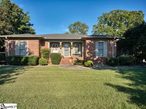 1613 Scuffletown Rd, Fountain Inn, SC 29644