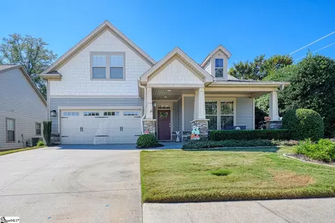 2 Ravencrest Ct, Simpsonville, SC 29680