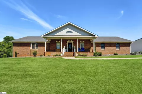 206 Taylor Rd, Greer, SC 29651