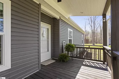 140 Vera Ln, Columbus, NC 28722