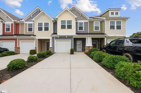 445 Pangel Ln, Duncan, SC 29334