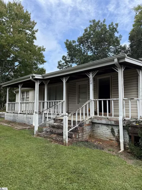 100 Daniel Ave, Greenville, SC 29611