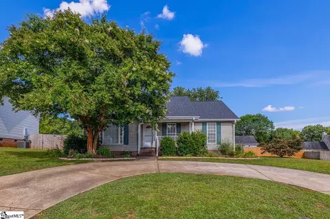 1102 Dunwoody Dr, Simpsonville, SC 29681