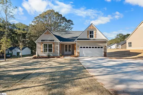 763 Cherokee Rd, Pelzer, SC 29669