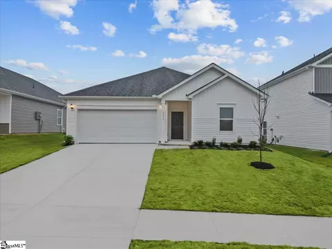 1597 Erindale Dr, Wellford, SC 29385