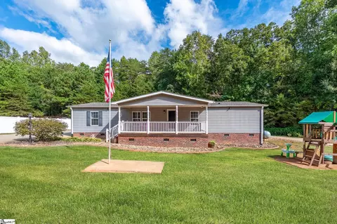 709 Hunts Bridge Rd, Easley, SC 29640