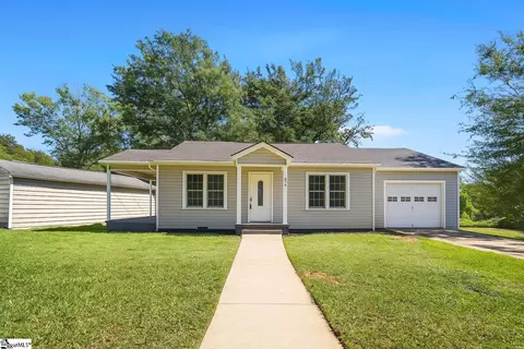 83 Blackstock Rd, Inman, SC 29349