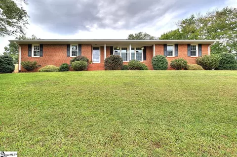 236 Connie Dr, Pickens, SC 29671