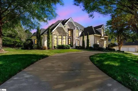 601 Brixton Cir, Simpsonville, SC 29681