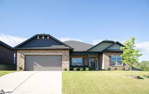 111 Wyatt Dr, Greenville, SC 29605