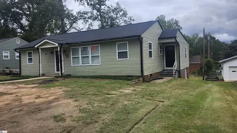 105 Ponce De Leon Ave, Spartanburg, SC 29302