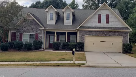 19 Copperdale Dr, Simpsonville, SC 29681