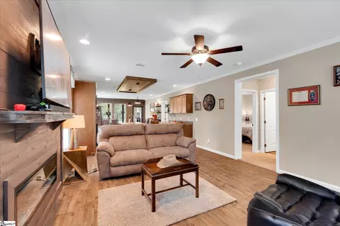 412 Simms School Rd, Central, SC 29630 photo 7