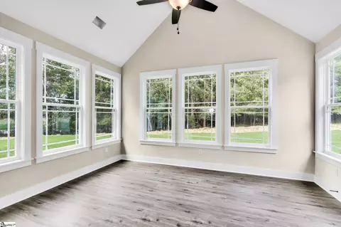 101 E Peninsula Dr, Laurens, SC 29360 photo 7