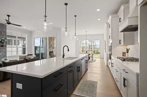 Kitchen - 319 Eagle Mill Ln, Greer, SC 29651 photo 2 of 3