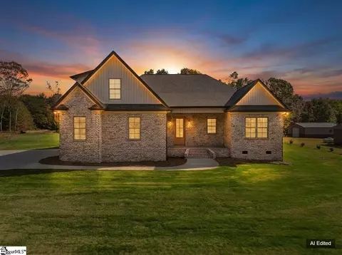 291 Robbins Rd, Chesnee, SC 29323