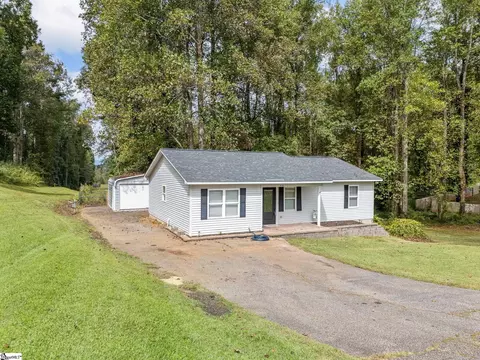 310 Scenic Ave, Campobello, SC 29322