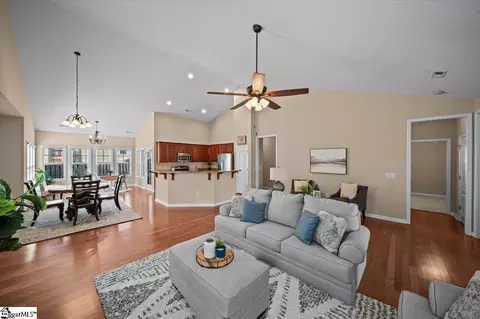 237 Medoc Ln, Moore, SC 29369 photo 3