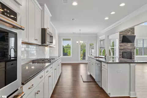 302 Granito Dr, Greer, SC 29650 photo 11