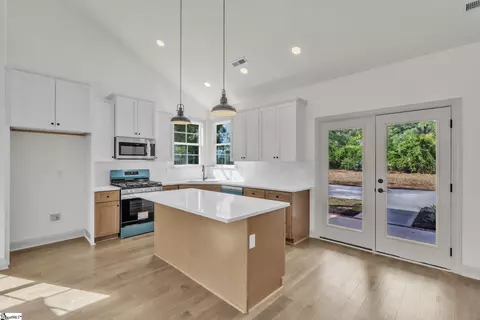 517 N East Main St, Easley, SC 29640 photo 10