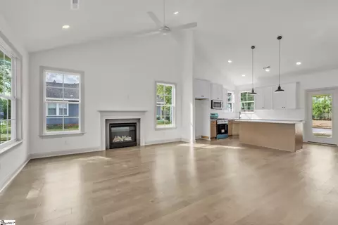 517 N East Main St, Easley, SC 29640 photo 6