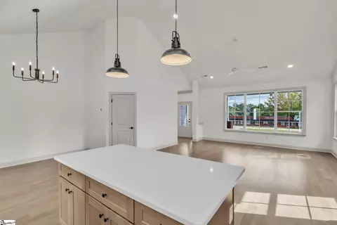 517 N East Main St, Easley, SC 29640 photo 9