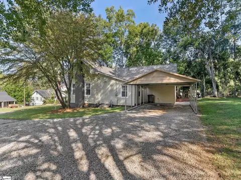 Exterior - 9 Lee St, Liberty, SC 29657 photo 5 of 6