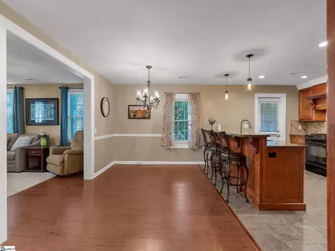 Dining - 9 Lee St, Liberty, SC 29657 photo 2 of 2