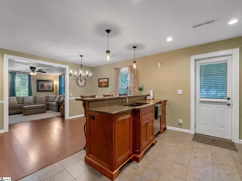 Kitchen - 9 Lee St, Liberty, SC 29657 photo 2 of 3