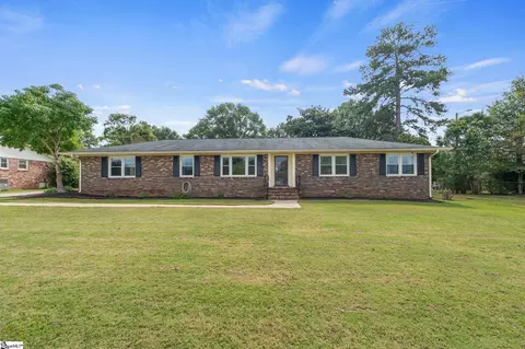205 Pine Bark Rd, Anderson, SC 29625